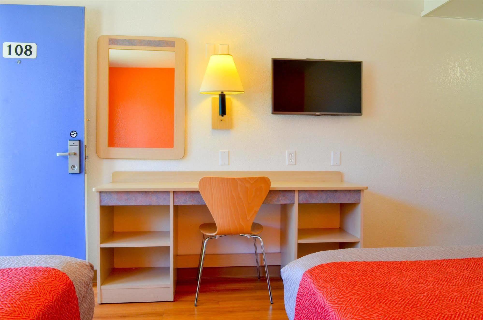 Motel 6-Santa Nella, Ca - Los Banos - Interstate 5 Екстериор снимка