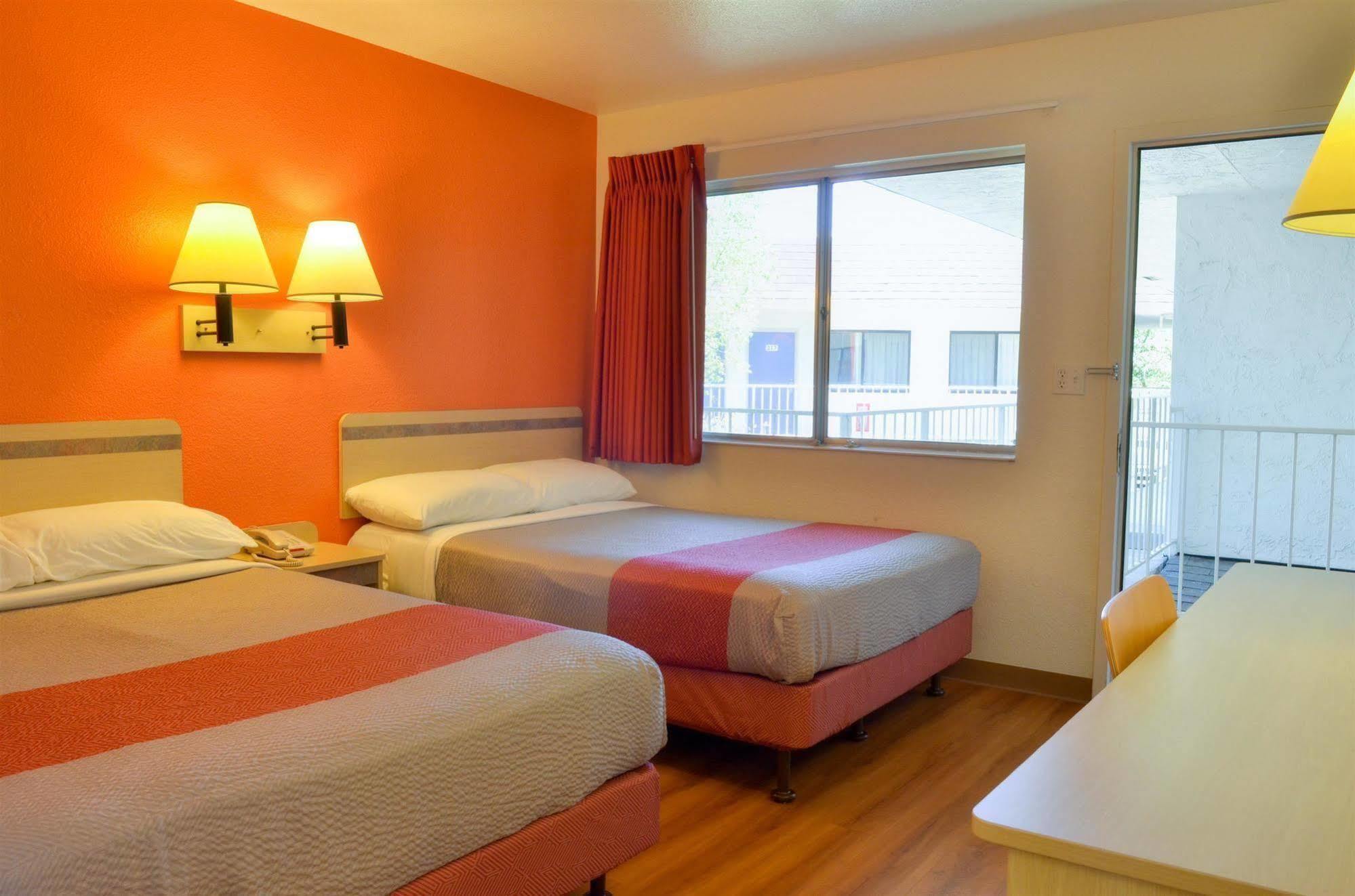 Motel 6-Santa Nella, Ca - Los Banos - Interstate 5 Екстериор снимка