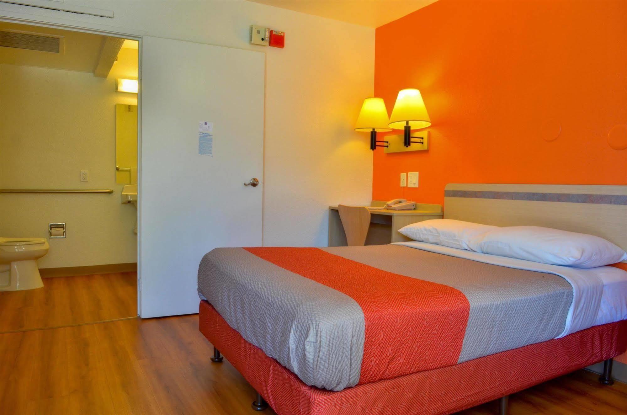Motel 6-Santa Nella, Ca - Los Banos - Interstate 5 Екстериор снимка